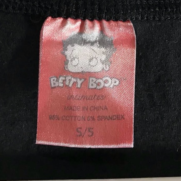 📚 Y2K, 90s Betty Boop tank top - Picture 3 of 3
